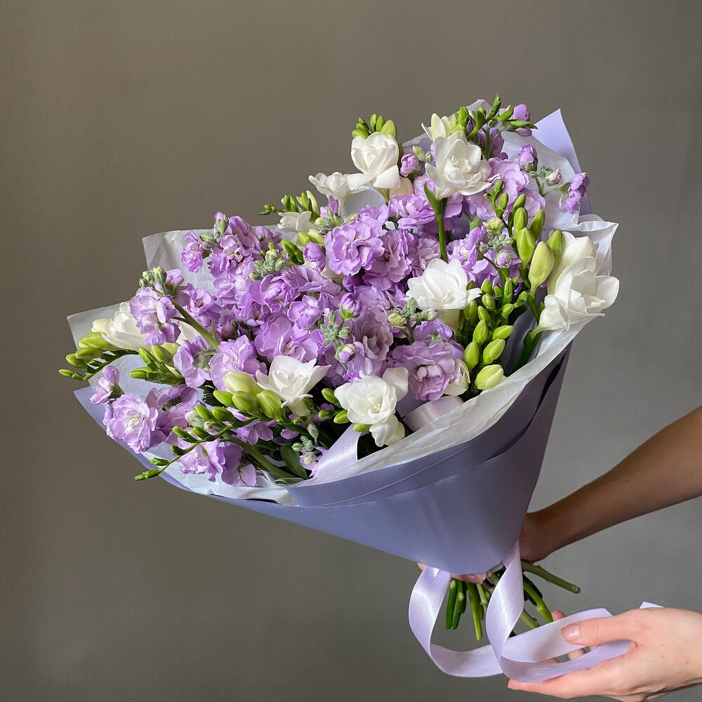 Lavender Breeze Freesia & Stock